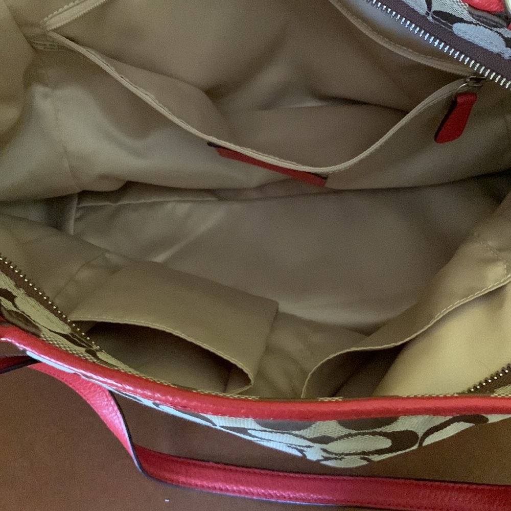 Women’s Coach Handbag - Picture 7 of 10